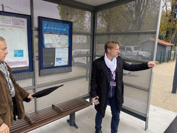 l'affichage en gare de Cheilly